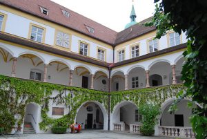 Worthy ambience for the Suppliers Day: The Kardinal-Döpfner-Haus atop of the Domberg in Freising